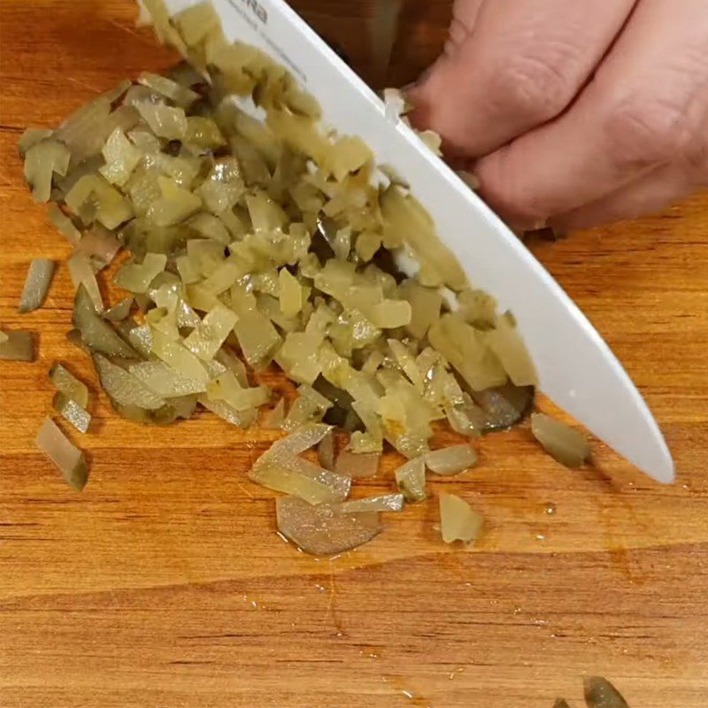 Step 1 Prepare ingredients for shrimp hamburger