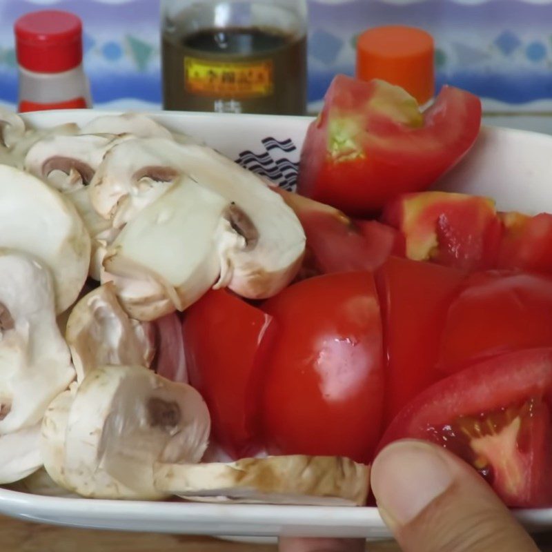 Step 1 Prepare the ingredients for Cashew Potato Soup