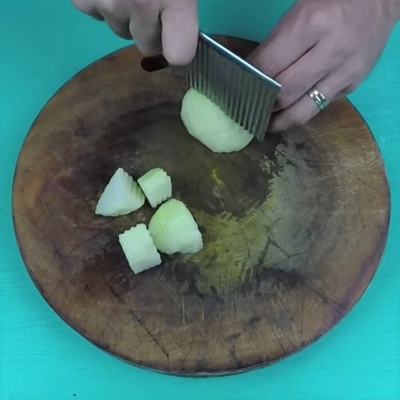 Step 1 Prepare the Ingredients for Potato Soup with Vegetarian Ribs