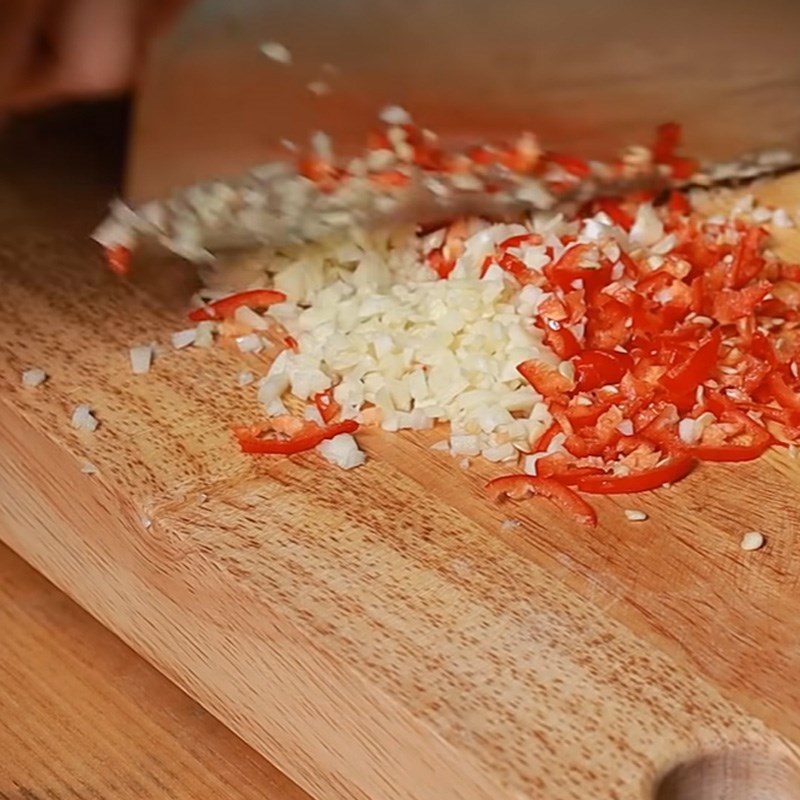 Step 1 Prepare ingredients for sweet and sour garlic chili dipping sauce