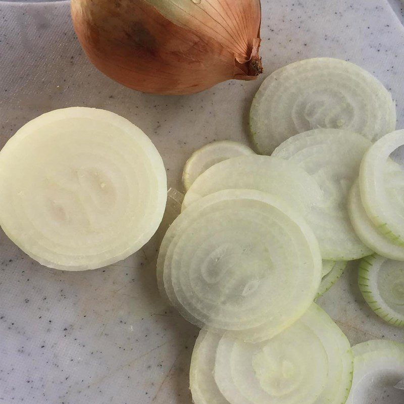 Step 1 Prepare vegetables for oyster porridge with carrot and chicken egg