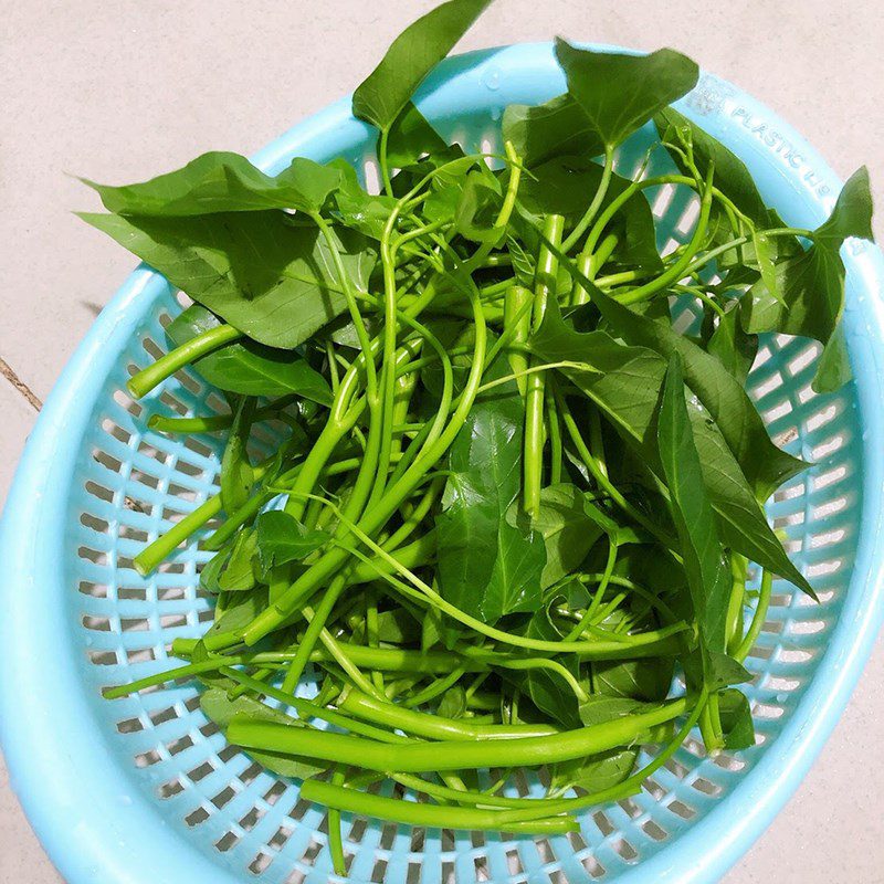 Step 1 Prepare the Water Spinach Stir-fried Water Spinach with Fermented Tofu