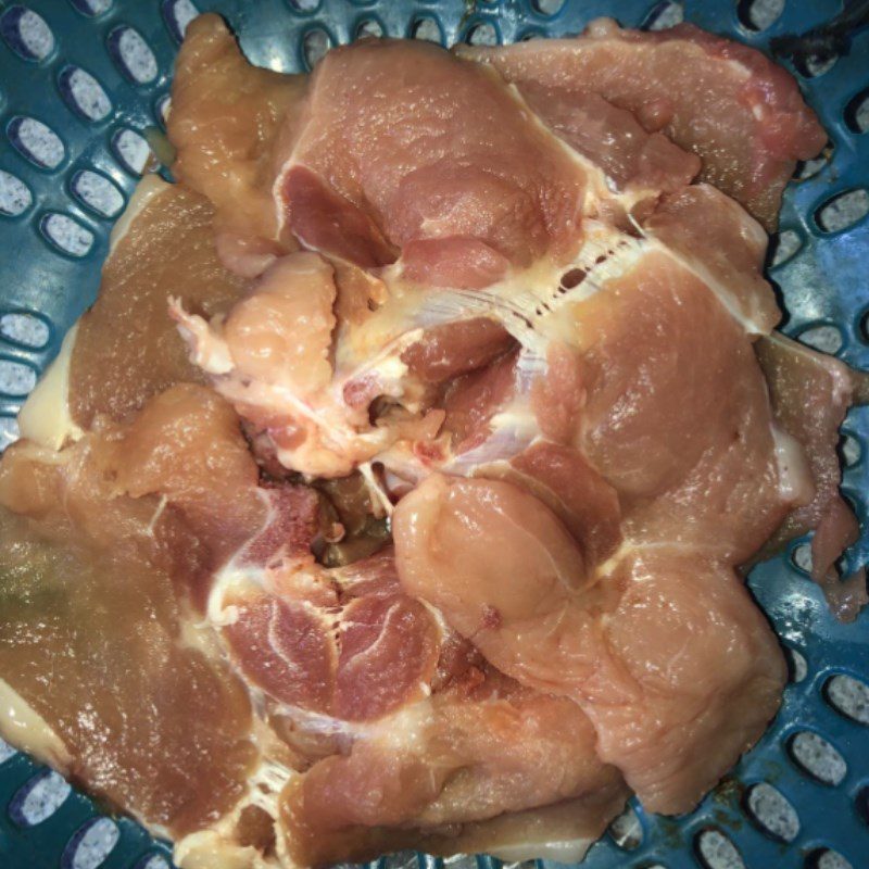 Step 1 Prepare the pork chop Fried Garlic Pork Chop