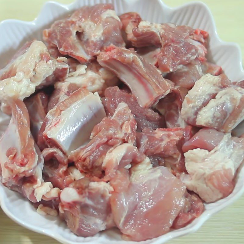 Step 1 Prepare the pork ribs Fried Pork Ribs with Fish Sauce