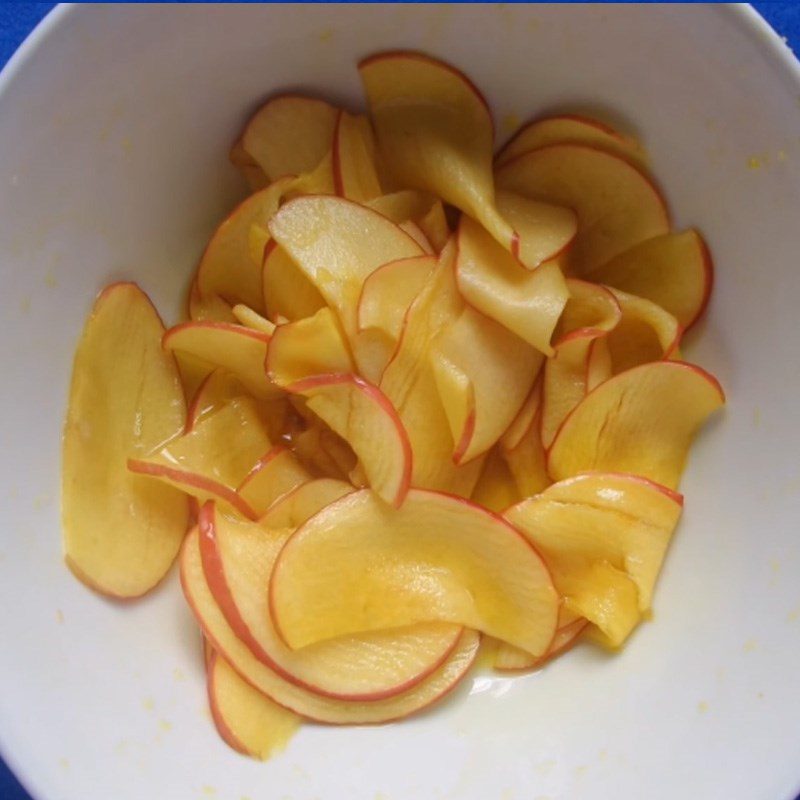 Step 1 Prepare the Apples for Jelly with Rose Filling