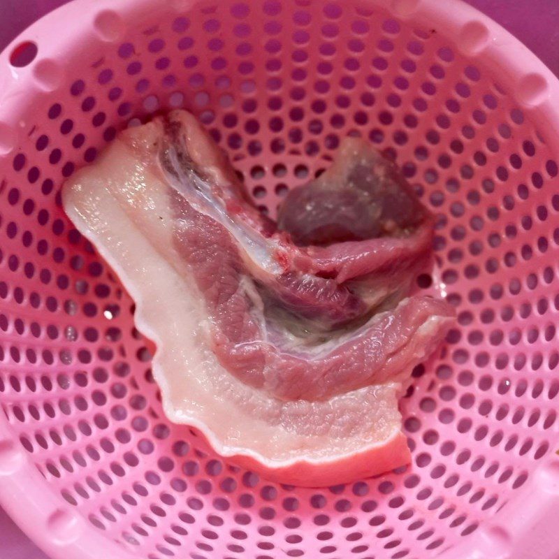 Step 1 Prepare the banana flower with pork stir-fry