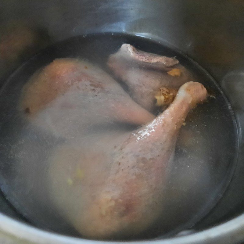 Step 1 Prepare duck meat Duck with tamarind sauce