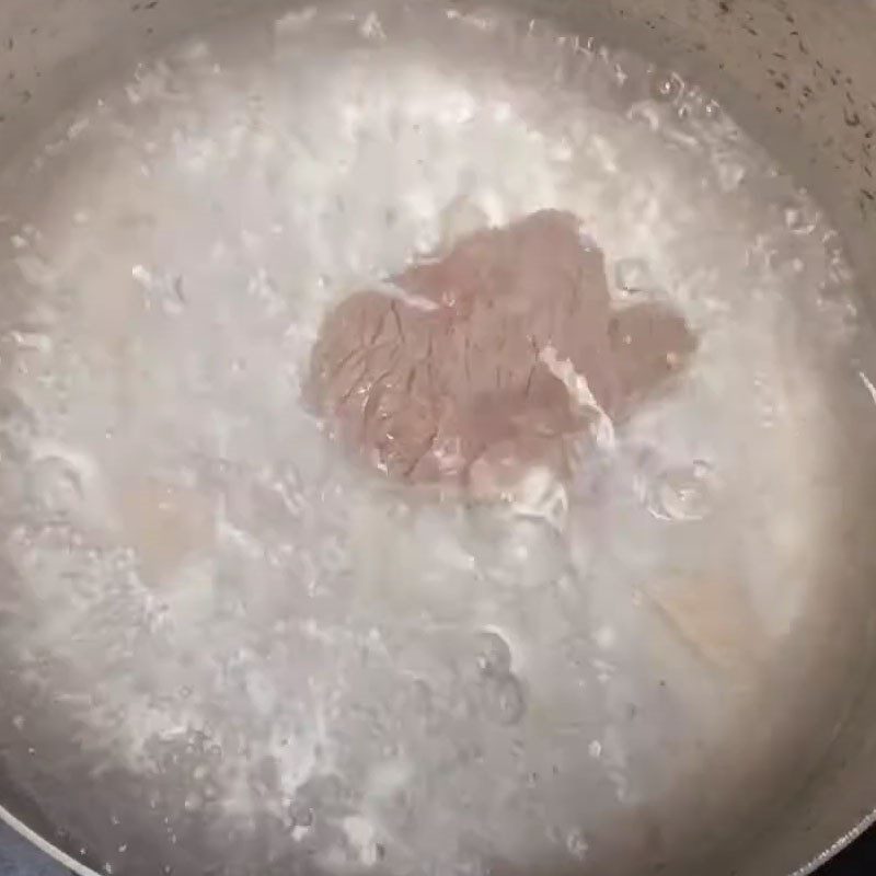 Step 1 Prepare and boil the beef Beef and Amaranth Porridge