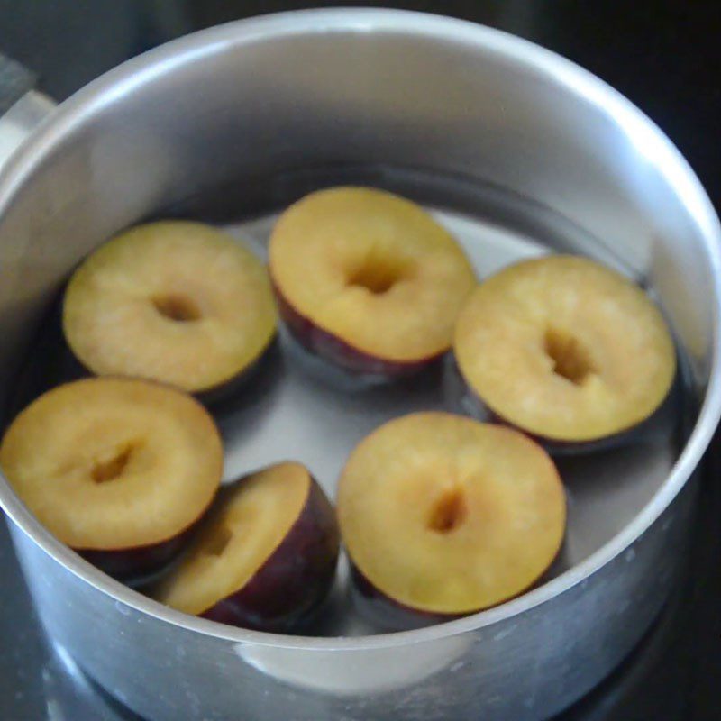 Step 1 Prepare and cook plums Plum Punch