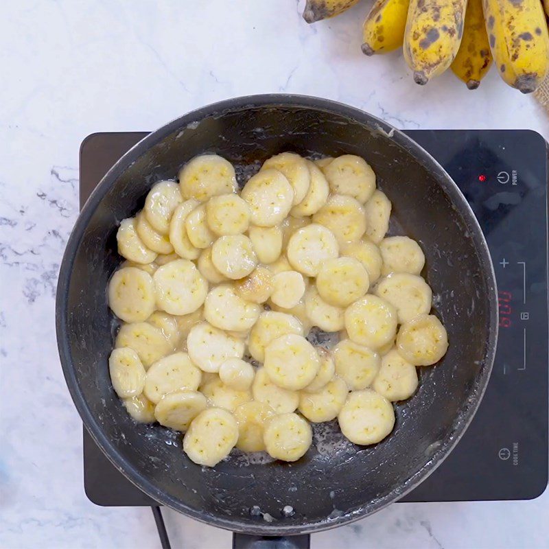 Step 1 Prepare and sauté the bananas Baked Banana Cake using a rice cooker