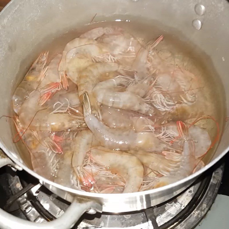 Step 1 Prepare and blanch the shrimp for Stir-fried Mixed Noodles