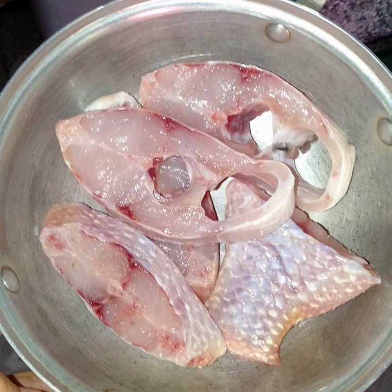 Step 1 Prepare and Marinate the Fish Steamed Barramundi with Lingzhi Mushrooms