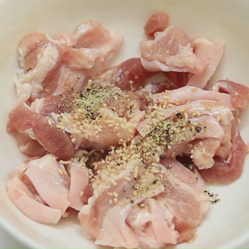 Step 1 Prepare and marinate pork Cabbage stir-fried with pork