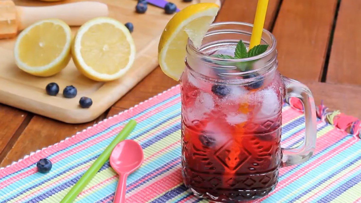 Lemon blueberry soda