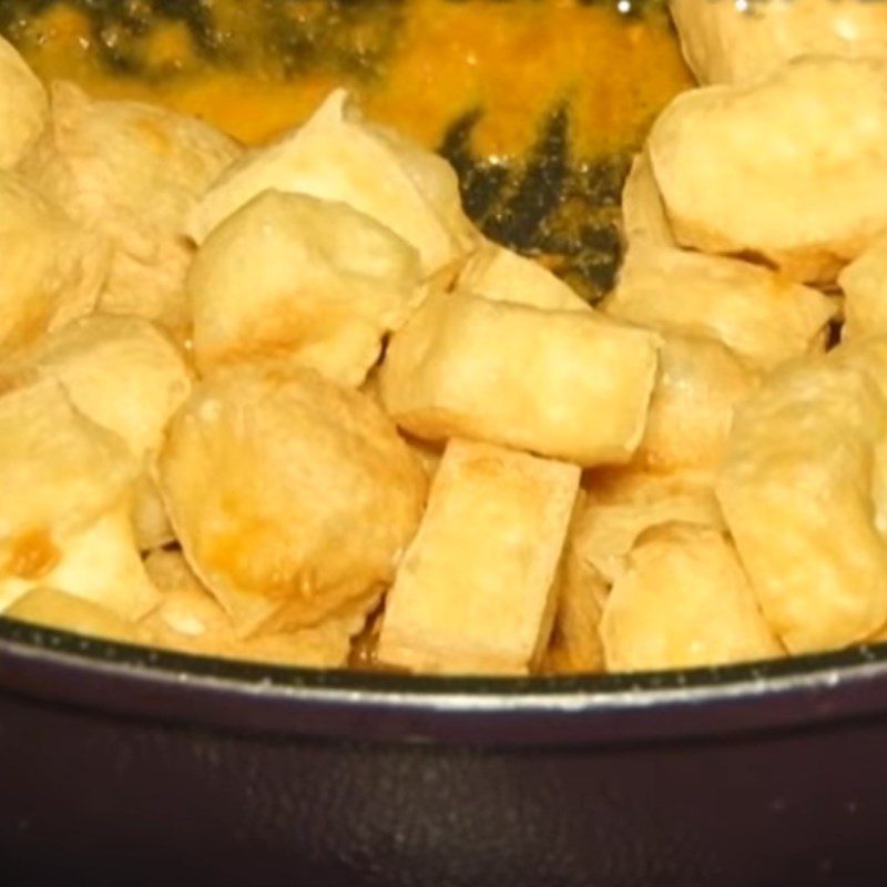 Step 4 Coating tofu with peanut butter Peanut butter sauce tofu