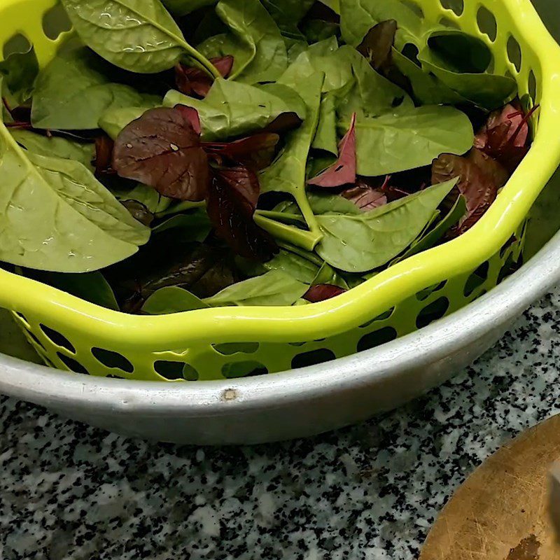 Step 2 Prepare other ingredients for Crab Soup with Amaranth