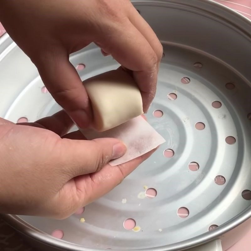 Step 4 Shaping and proofing the dough for the second time Milk buns without filling