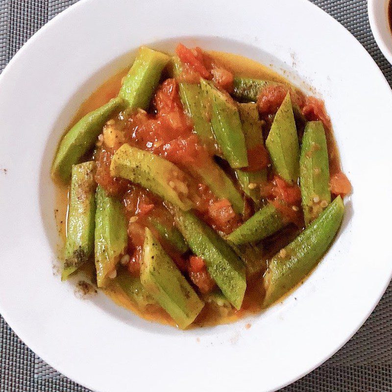 Step 4 Final Product Stir-fried okra with tomatoes