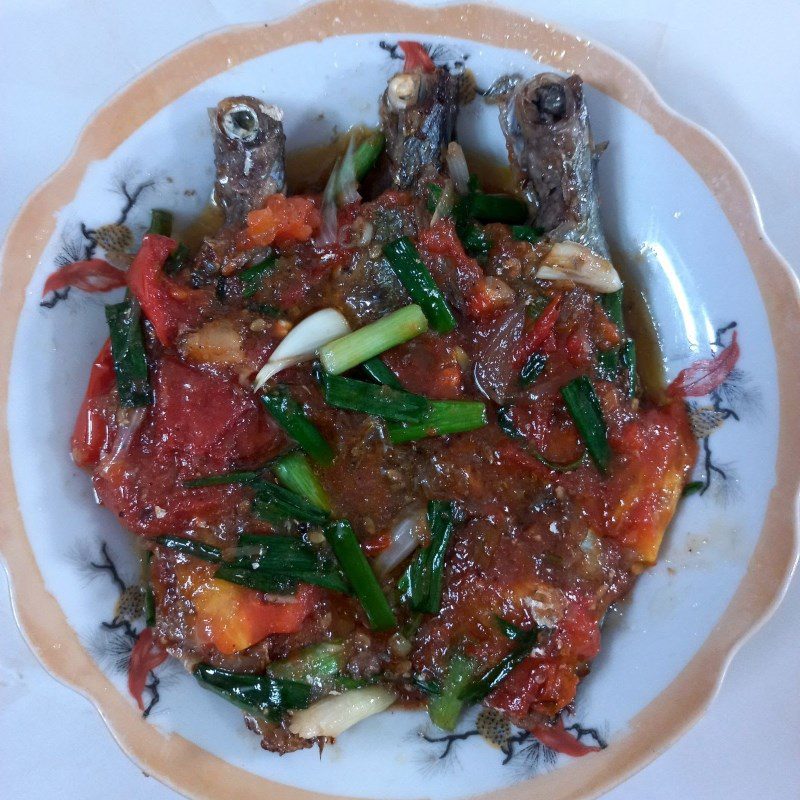 Step 4 Final product Stir-fried noodles with tomato and water celery