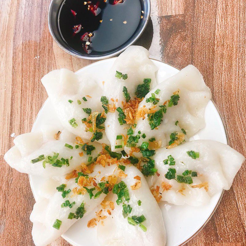 Step 5 Final product Steamed dumplings filled with shrimp and pork (recipe shared by user)