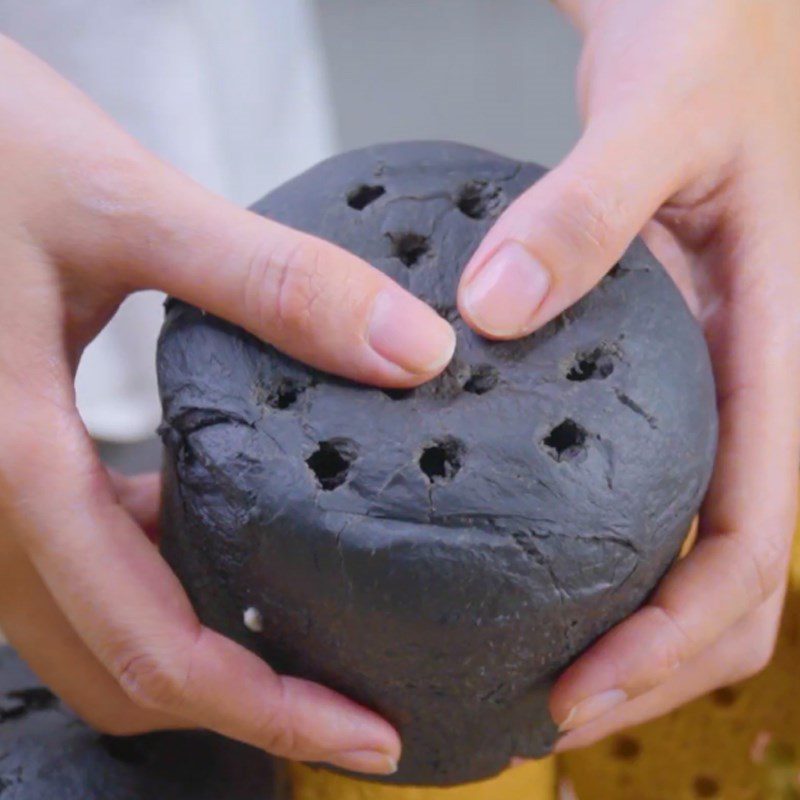 Step 6 Final Product Honeycomb Charcoal Bread