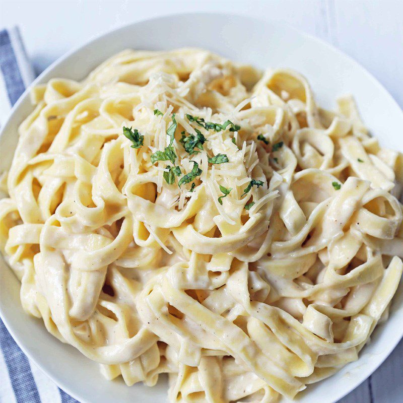 Step 4 Final product Spaghetti with vegan cream sauce