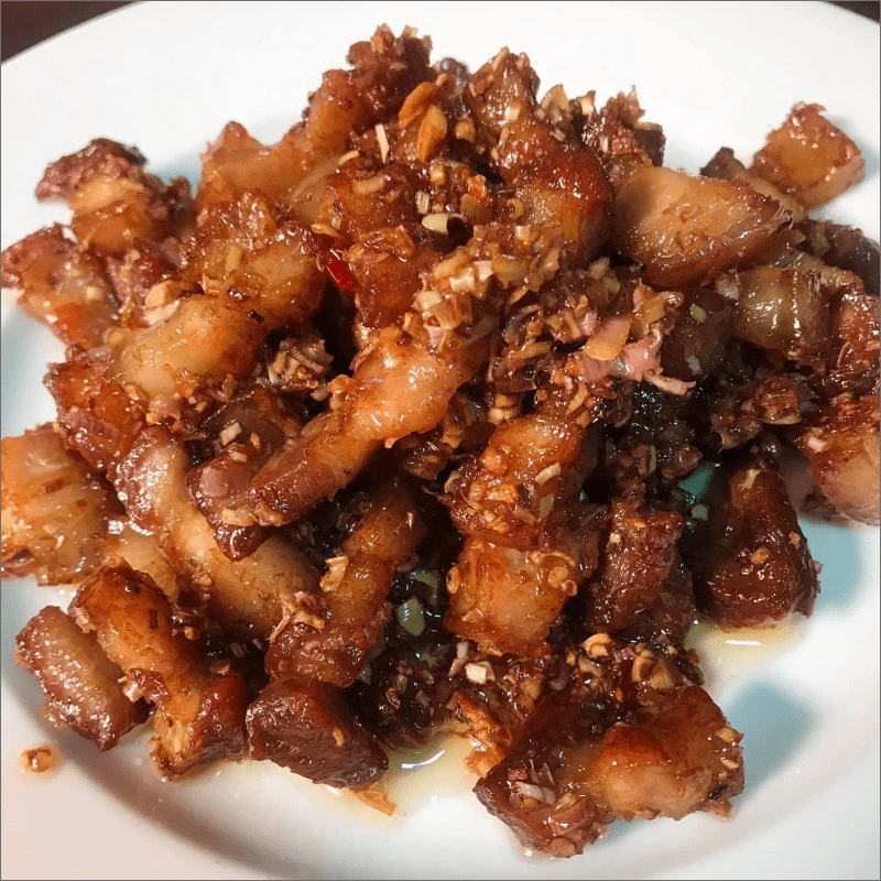 Step 3 Final product Pork - stir-fried belly pork with lemongrass and chili