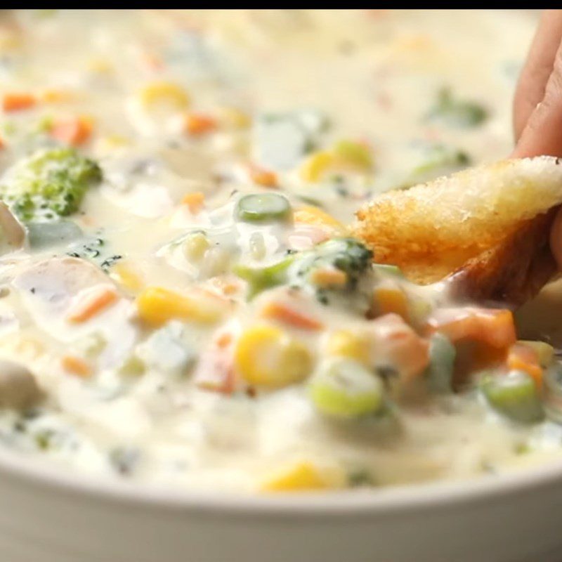 Step 4 Finished product Creamy mixed vegetable soup