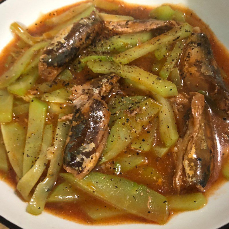 Step 3 Final Product Stir-fried canned fish with chayote