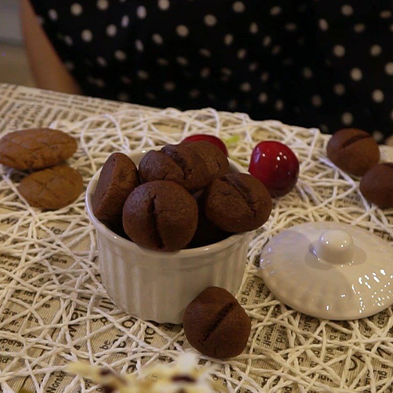 Step 6 Final product Coffee Bean Cookies