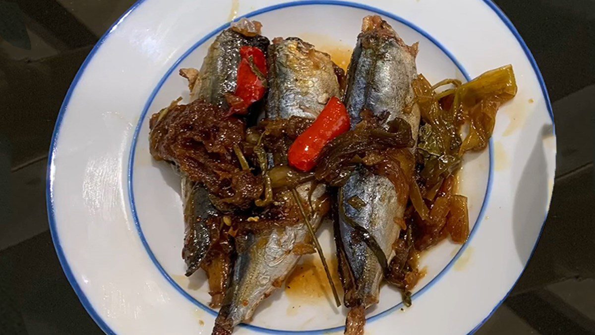 Mackerel Stewed with Tamarind