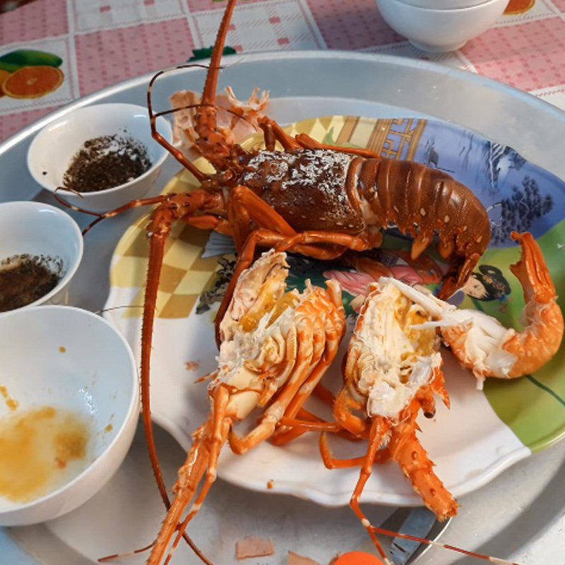 Step 4 Final Product Steamed lobster with coconut water