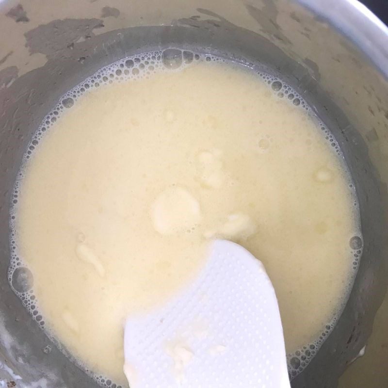 Step 1 Mix butter with milk for Whipping cream using a blender