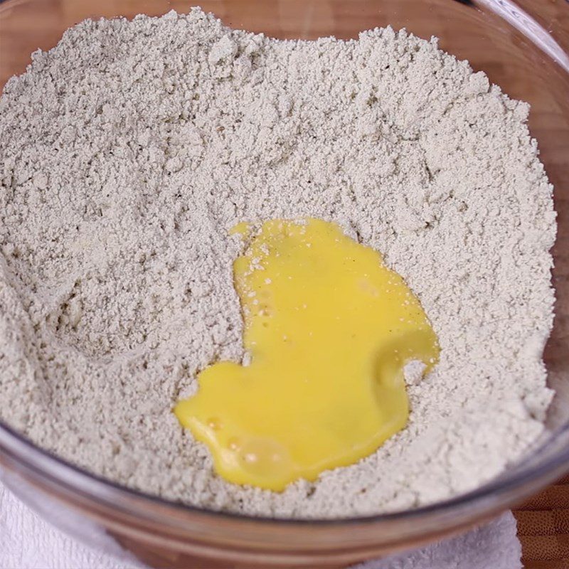 Step 1 Mix the dough for Lychee Jasmine Tea Tart