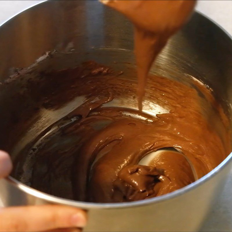 Step 2 Mix the macaron batter for Chocolate macarons using flour