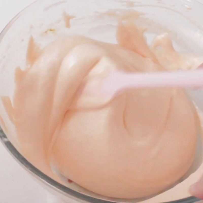 Step 1 Mix the dough for Tangerine buns