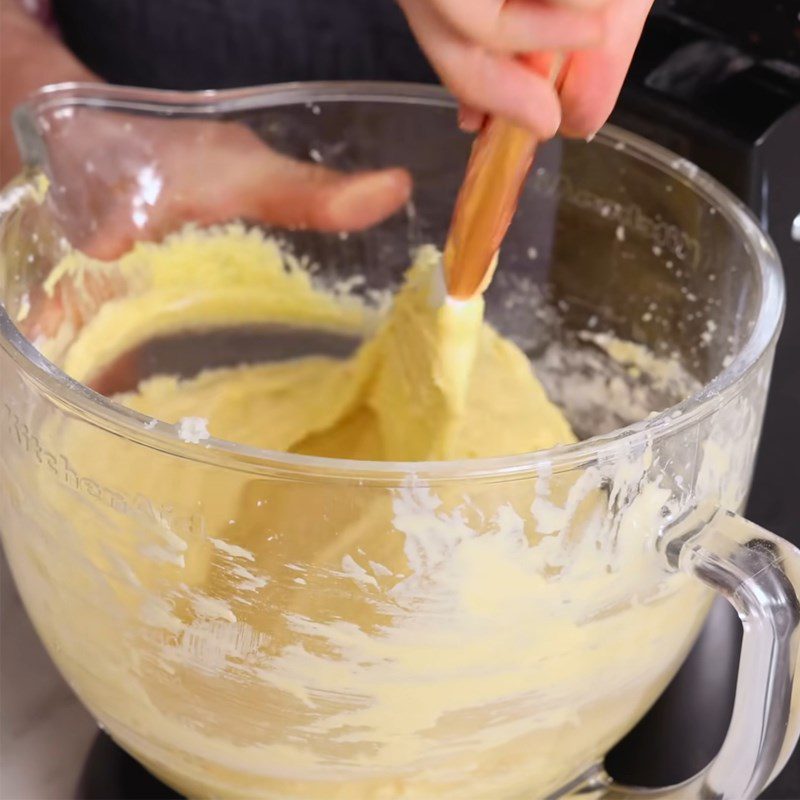 Step 3 Mixing the cake batter Birthday cake