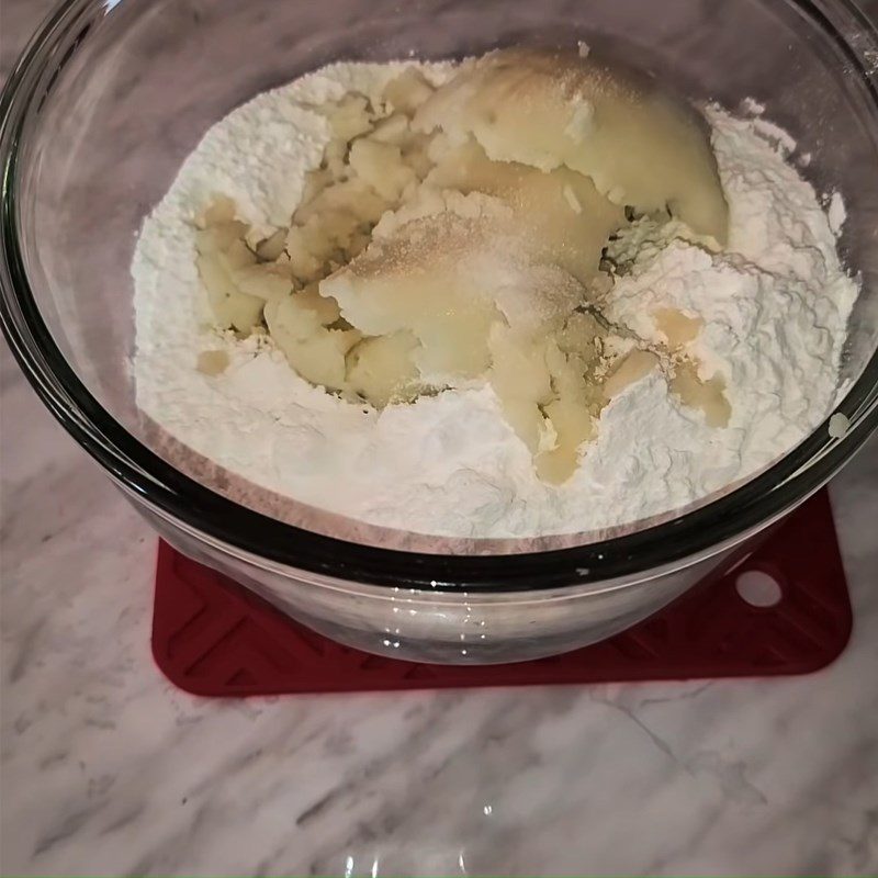 Step 4 Mixing glutinous rice flour Green bean paste cookies