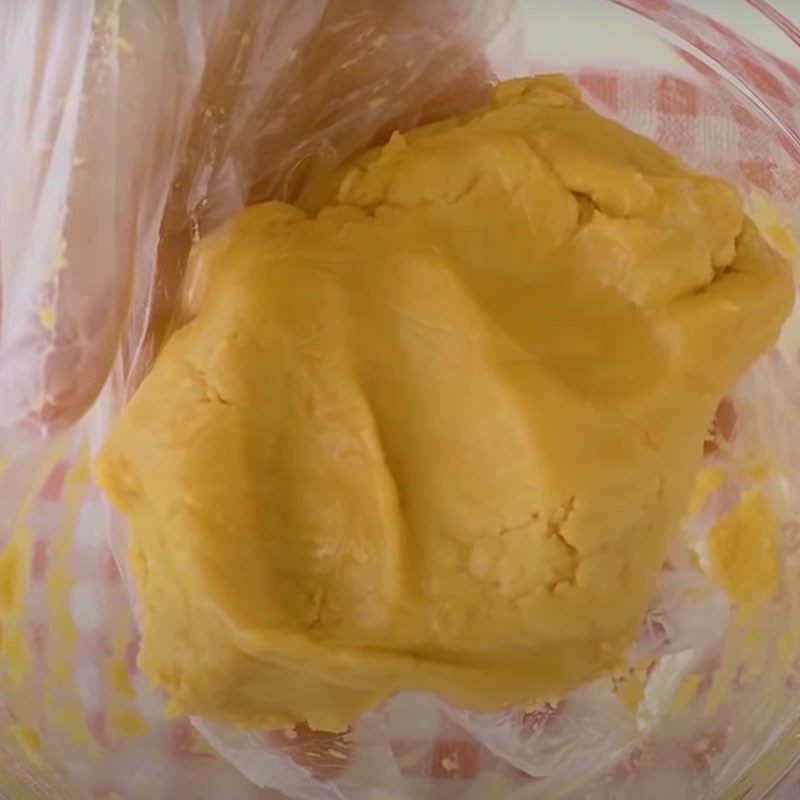 Step 1 Mixing the mooncake dough Mooncake with durian coconut filling using an air fryer