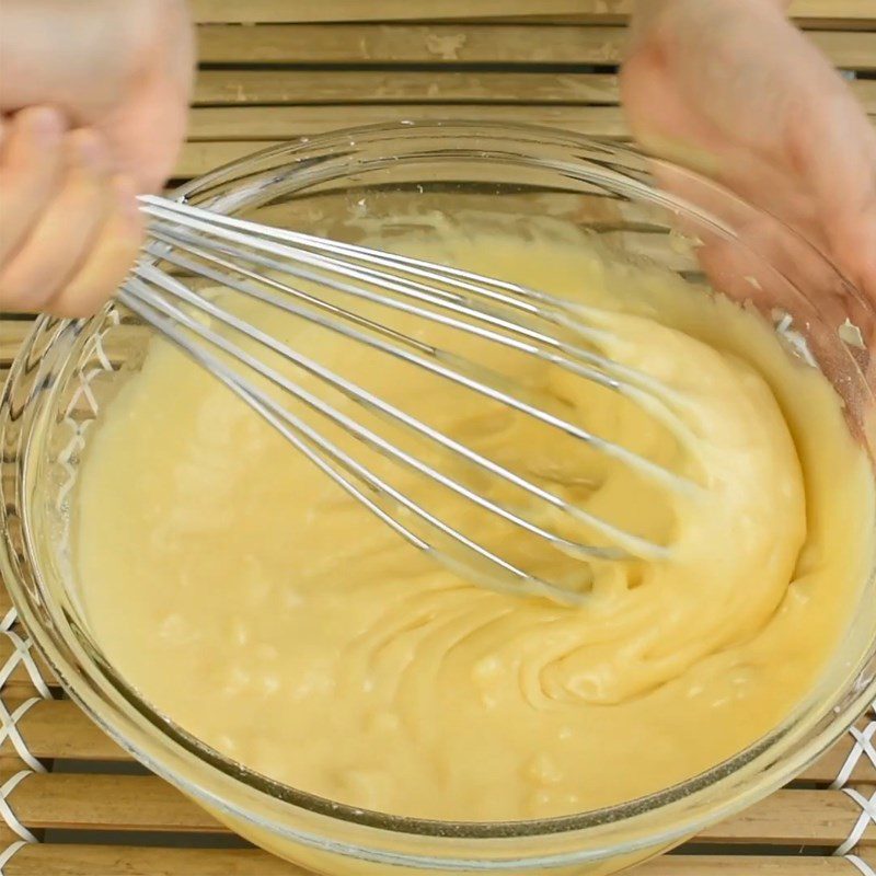 Step 2 Mix bananas with the banana cake flour mixture