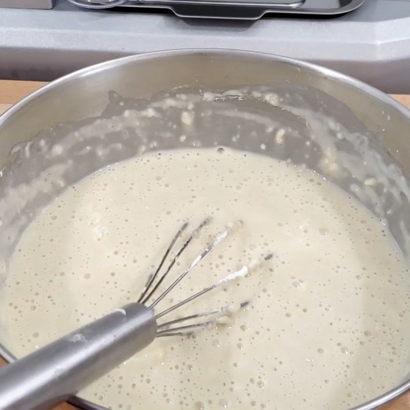 Step 1 Mix the batter for Durian Waffle with Pandan