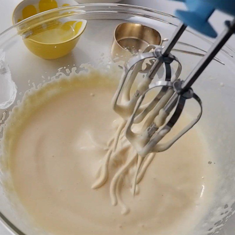 Step 2 Mix the matcha flour mixture Matcha Lava Cake