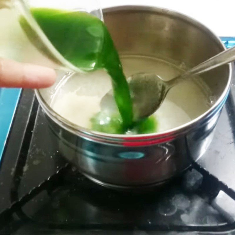 Step 1 Making the green tea filling for mooncake jelly