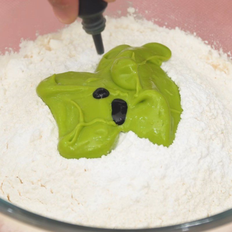 Step 4 Mixing and kneading the dumpling dough Dumpling with butter filling