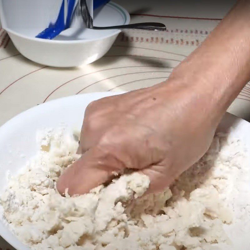 Step 1 Mix and knead the water dough for Shrimp and Potato Stuffed Shell Dumplings