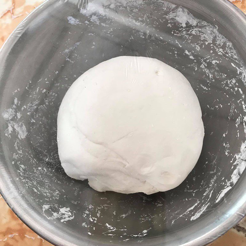 Step 1 Mix and ferment the dough for steamed dumplings with shrimp and meat filling (recipe shared by the user)