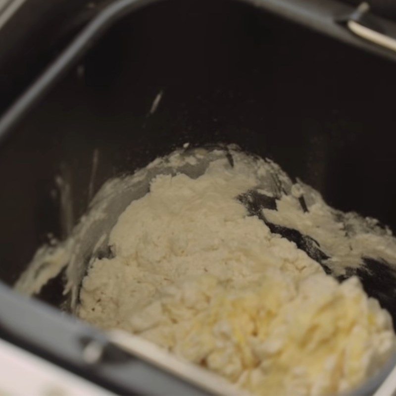 Step 3 Mix and knead the bun dough Banana custard bun