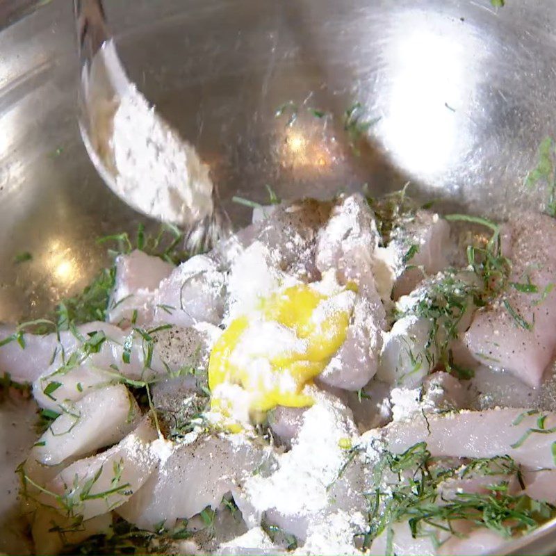 Step 3 Marinate the fish Fried fish with wild betel leaves