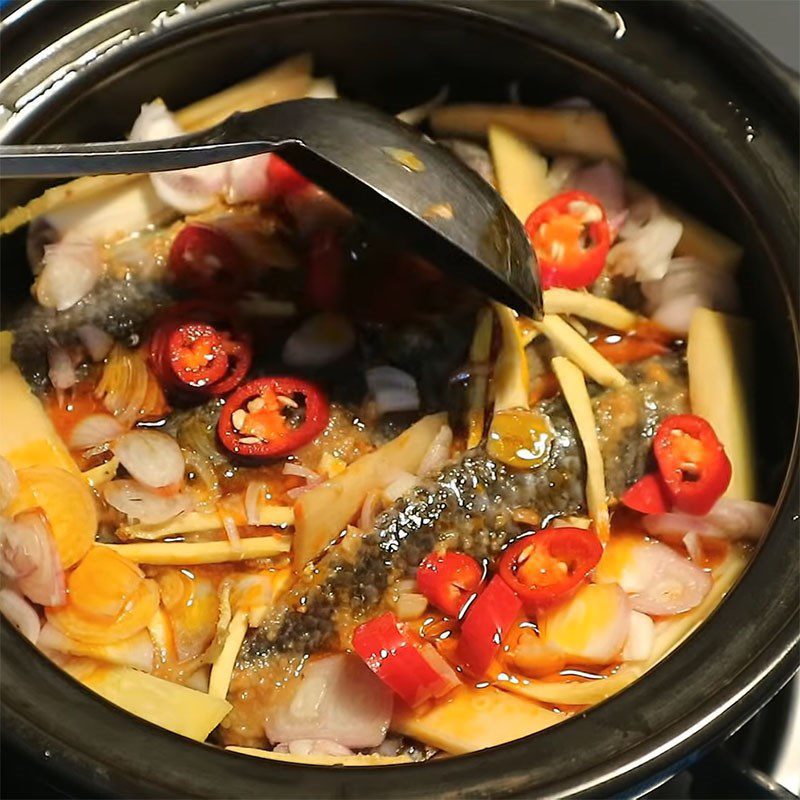 Step 2 Marinate the fish Snakehead fish stewed with fermented soybeans