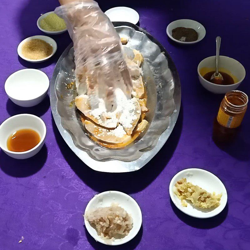 Step 2 Marinate the sturgeon Fried sturgeon